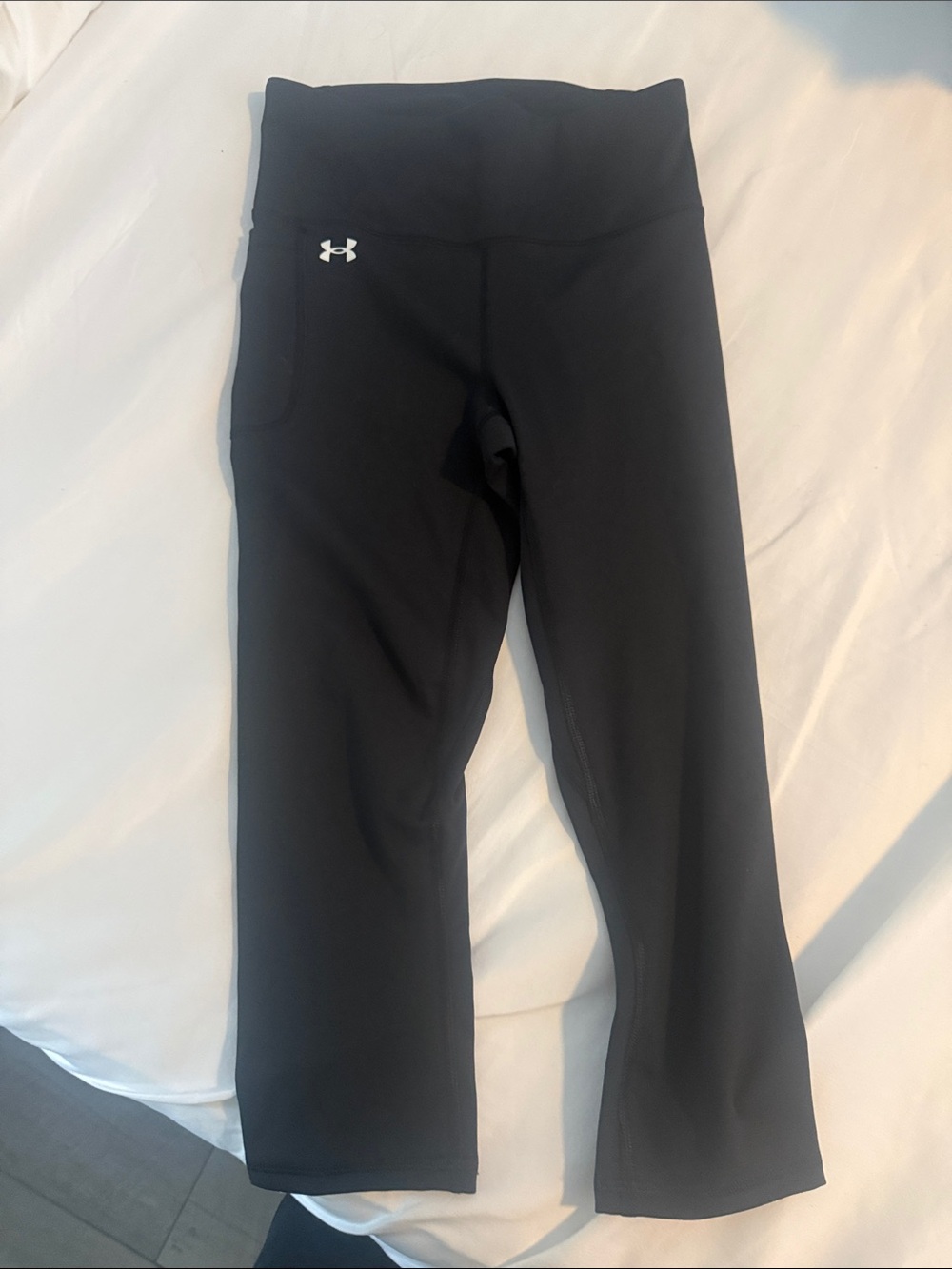 Youth Under Armour Short Leggings Size Small Black